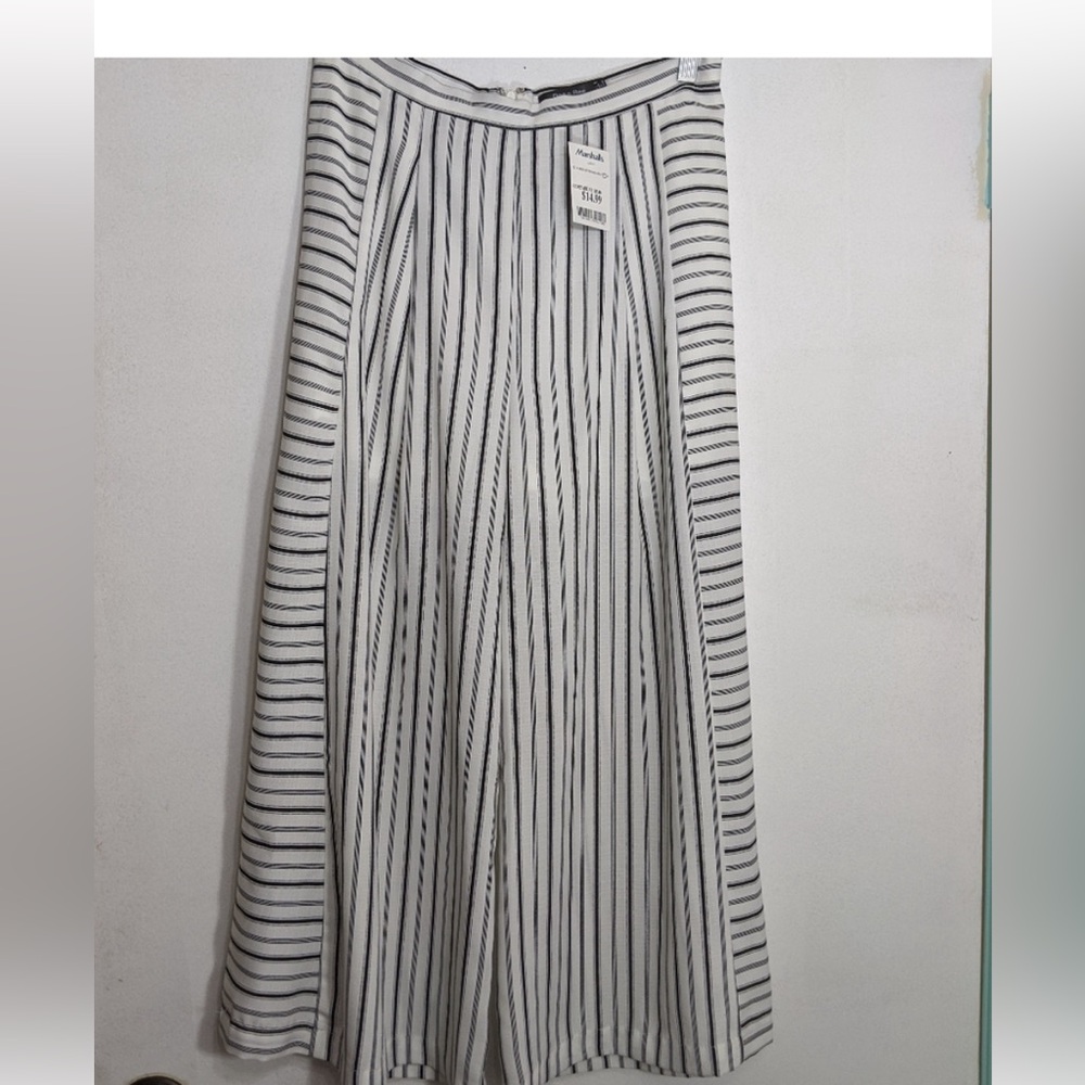 Doe and Rae Striped Palazzo pants - Picture 3 of 4